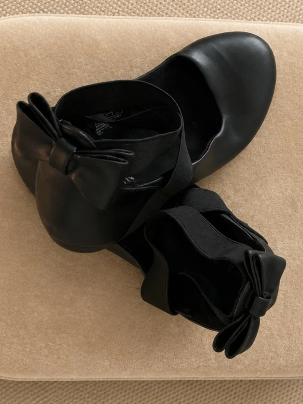 Kenneth Cole REACTION Girls Mary Jane Flats Bow Back Elastic Strap Size 1